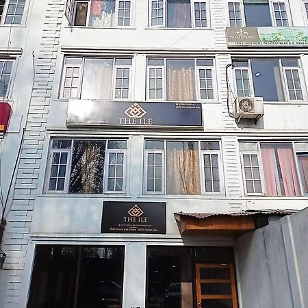 Hotel The Ile à Srīnagar Extérieur photo